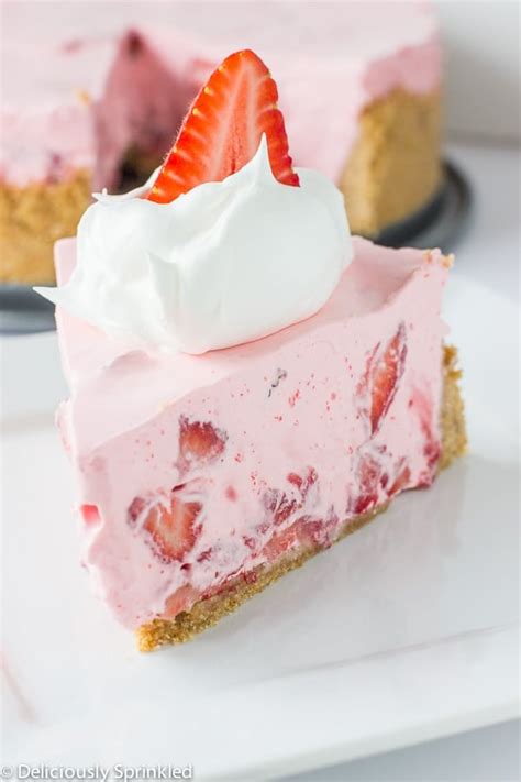 No Bake Strawberry And Cream Pie The Recipe Critic