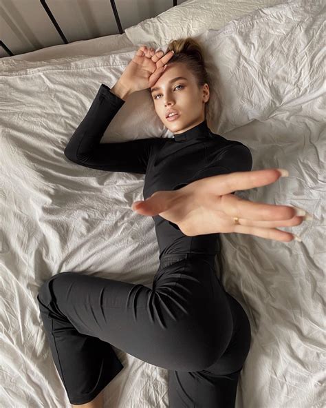 Polina Malinovskaya Polinamalinovskaya Photos Et Vid Os Instagram