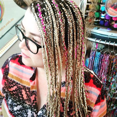 Check out the following videos for tips, techniques, and product recommendations. Surfers Paradise Hairwraps & Braiding Gold Coast | Full head braided hair extension or box braids