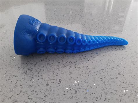 Wts Bad Dragon Ika Medium 5 Firmness And It S A Custom 2 Color Blue In Canada And Prefer To