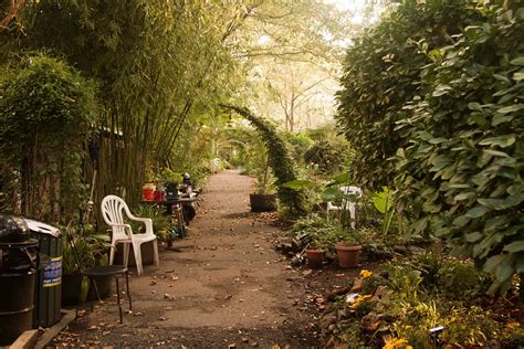 best time to see secret gardens in new york 2023 when to see rove me