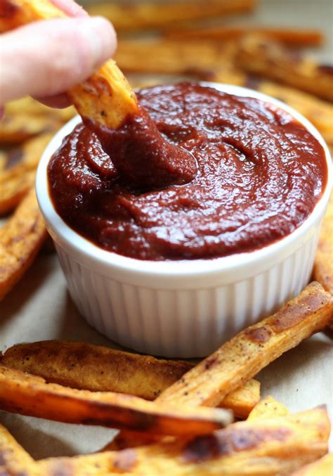 That means less time in the kitchen for you and spending more of your day with those you love. Crispy Sweet Potato Fries & Homemade BBQ Sauce {Paleo & Vegan}