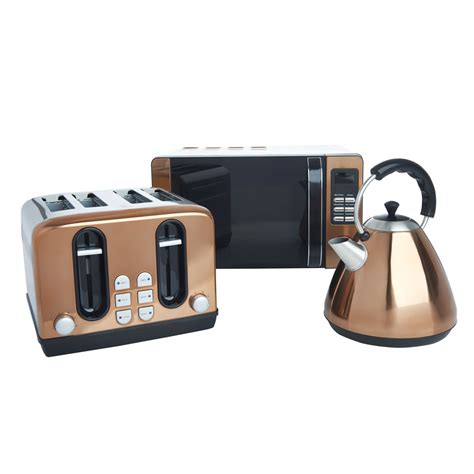 Wilko Copper Effect 4 Slice Toaster | Wilko Amoretti brothers is the destination for the best designer copper cookware sets, hammered copper pans and kitchen tools on sale delivering all across if you dream to have a truly unique copper item for your kitchen we can make it for you.