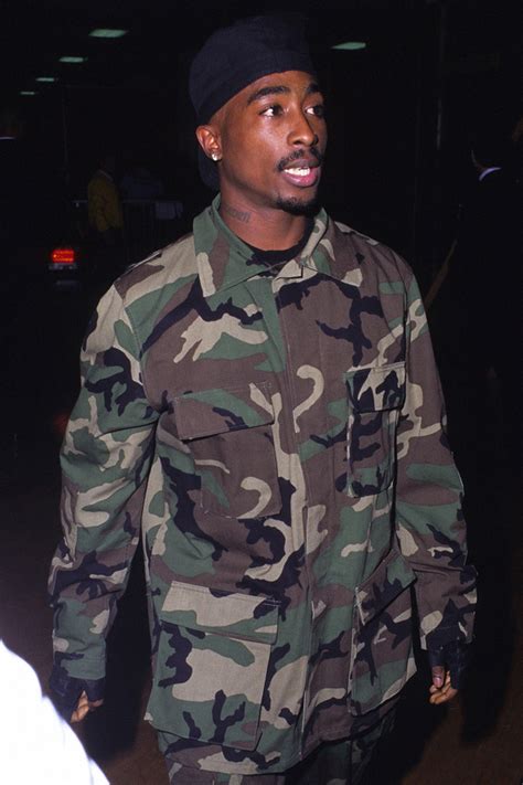 Hip hop urban 90's fashion. 21 Trends & Brands That Defined '90s Hip-Hop Fashion ...