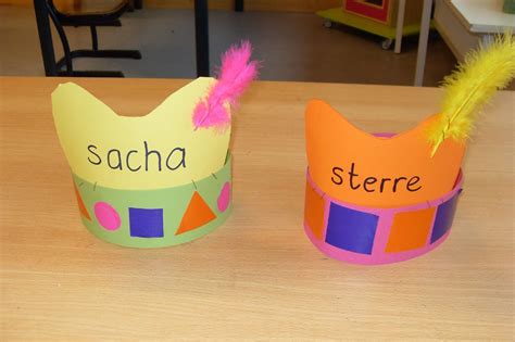 Bij ons vind je de grootste verzameling gratis sinterklaas spellen voor het hele gezin. Pieten Muts Maken - Pietenmuts Maken Knutsel Idee Voor ...