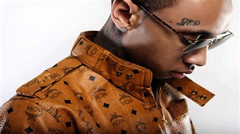 Chyna dedicated couples of her body tat for her children. Tyga - Rack City (Instrumental) | Face tattoos, Brand icon ...