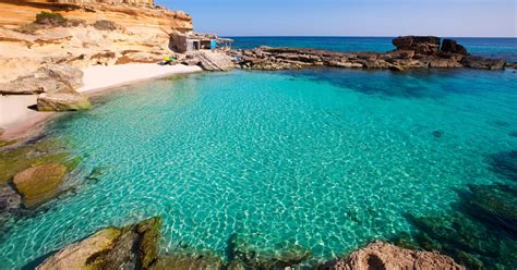 In armonia con l'ambiente, l'apartamentos pou des pujols è l'opzione ideale per chi cerca un alloggio a formentera, vicino alla spiaggia e in una vivace zona turistica, come quella di es pujols. Appartamenti Apartamentos Maria - Formentera Vacaciones ...