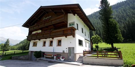 Rifflsee ski resort is the closest landmark to haus bergheim. Haus Bergheim | Tux - Zillertal (Tirol)