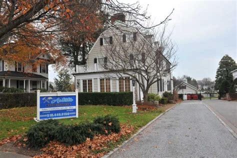 December 21, 2015 112oceanavenue leave a comment. New 'Amityville Horror' owners renovating? | Newsday