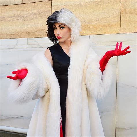 Cruella De Vil 12 Ways To Rock Your Favorite Lbd This Halloween Popsugar Fashion
