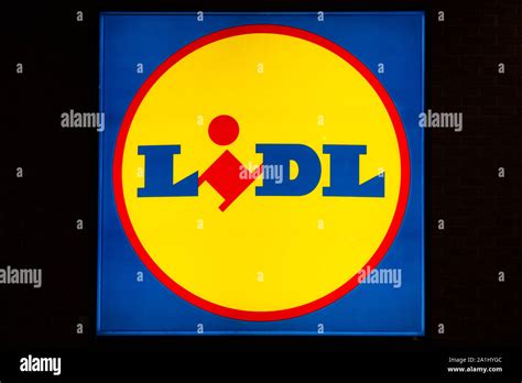 Lidl Company Logo High Resolution Stock Photography And Images Alamy