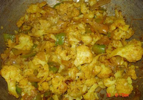 Cauliflower Capsicum Curry