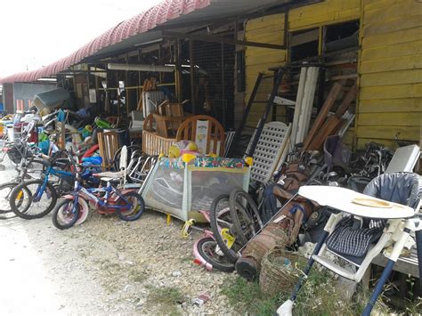 Kami menjual dan membeli perabut terpakai. Johor Ke Terengganu.: Rengit 3: Kedai Barang Terpakai