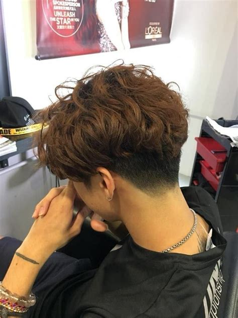 A mix of apple cider vinegar and water i the ratio 1:2 is good for hair. Pin on Frisure