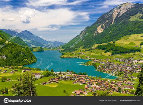 Village Lake Lungern Lungerersee Obwalden Switzerland Stock Photo By