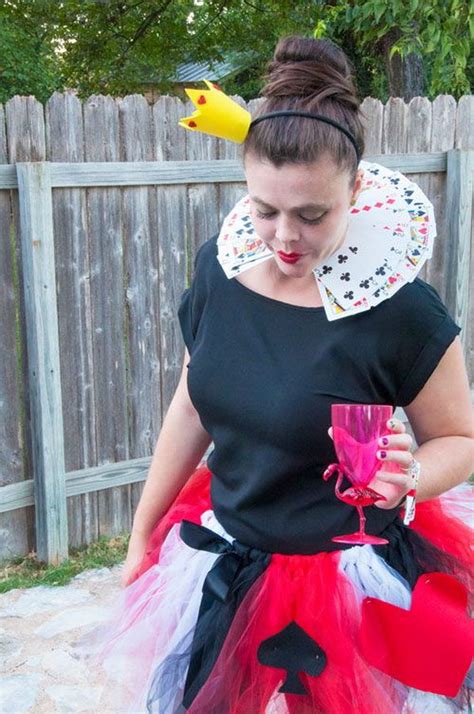 Queen Of Hearts Costume Ideas And Diy Tutorials Hative