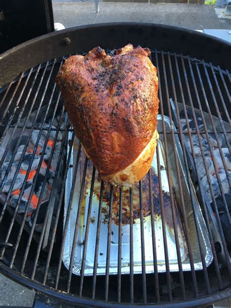 Preheat the oven to 200c/400f/gas mk 6 (for fan ovens check the handbook but usually you need to reduce the heat by 20c) weigh the breast. Cooking Boned And Rolled Turkey Breast - Herb Fed Boned ...