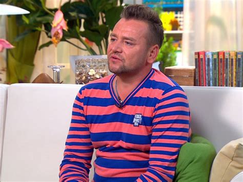 Bajban az operettszínház színészének vállalkozása. Mészáros Árpád Zsolt összeköltözött szerelmével ...