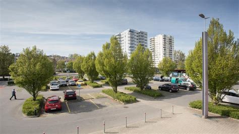 Of the rest of the land, 12.3% is settled. Hünenberg - Eine Petition fordert mehr bezahlbaren ...