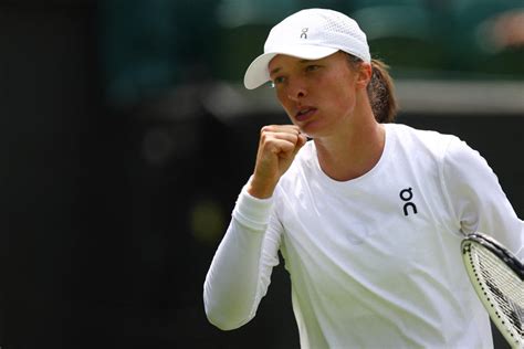 Wimbledon Swiatek Ready To Mark Her Mark While Brit Burrage Progresses Yahoo Sport