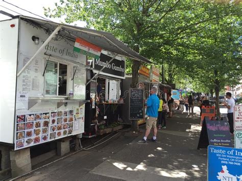 Booking a portland food truck through gigsalad offers you extra protection you can't get anywhere else. Food Trucks In Portland, Oregon Editorial Photography ...