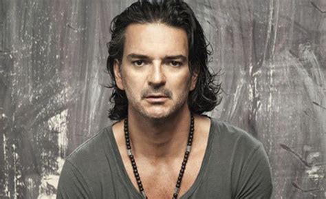 Fotos de ricardo arjona ricardo arjona (édgar ricardo arjona morales) es un cantante y compositor guatemalteco. Ricardo Arjona regresa a Venezuela con su "Circo Soledad ...
