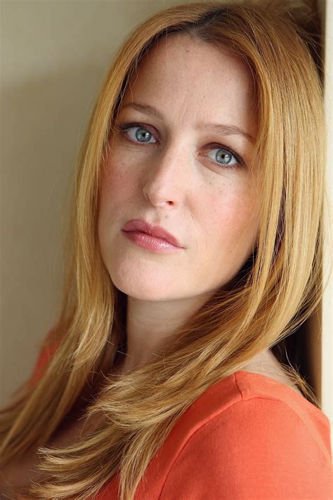 Cnn anchor anderson cooper has said he won't be inheriting any of his mother gloria vanderbilt's reported $200 million fortune. Gillian Anderson net worth, salary, cars, houses