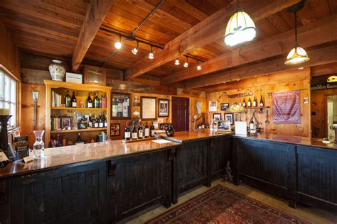 Travel Southern Oregon Stronger Together The Umpqua Valley Wine Trail