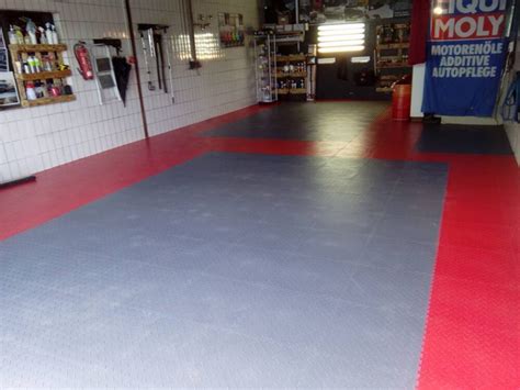 Werkstattboden von flexi tile hochbelastbare werkstattfliesen aus pvc. Werkstattboden: PVC-Böden für Werkstätten & KFZ-Betriebe