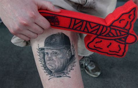 Braves Tomahawk Tattoo : Atlanta Braves Peel Stick Nail Tattoos