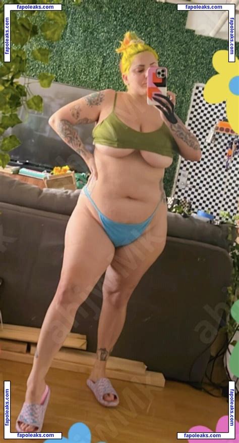 Thezombiunicorn Natalie Casanova Leaked Nude Photo