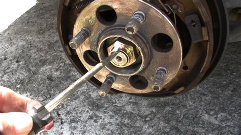 How To Replace The Rear Wheel Bearing Hub Assembly On A Honda Civic