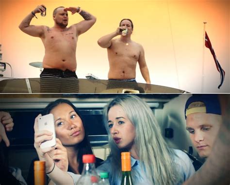 Staysman & lazz er en norsk musikkduo fra med stian torbjørnsen og lasse jensen. Staysman & Lazz: - Vi skal bli mer kredible - 730.no