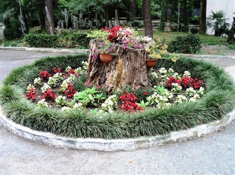 And it's so easy to make. Decorate Your Garden With Tree Stumps In An Amazing Way ...