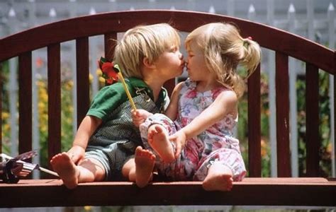 Adorable Kids Kiss Baby Pictures Cute Baby Girl