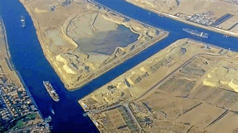 În 2017, o navă japoneză a rămas blocată, dar a fost repusă pe curs în cîteva ore. L'ammodernamento del canale di Suez: scenari e prospettive ...