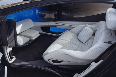 2022 Cadillac Innerspace Autonomous Concept Image Photo 7 Of 20