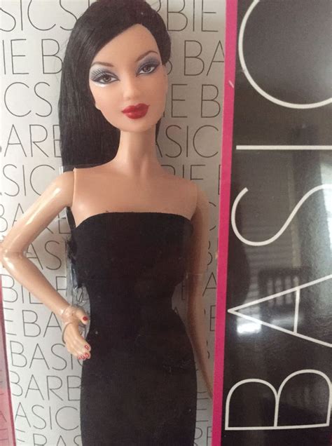 2009 Model Muse Barbie Basics Collection 001 Model Mattel Barbie