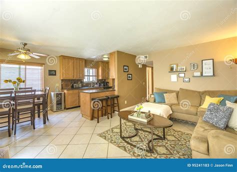 Model Home In Southern California Stock Image Image Of Neighborhood