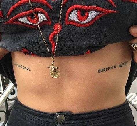 Underboob Tattoo Inspirações Para Apostar Na Tatuagem Entre Os Seios Dicas And Maquiagem