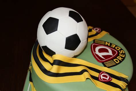 Последние твиты от sg dynamo dresden (@dynamodresden). Dynamo Dresden - CakeCentral.com