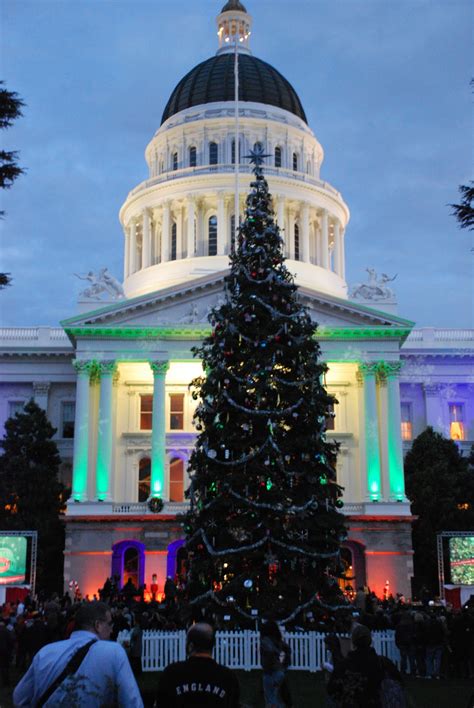 K 2 In Sacramento The 79th Annual California State Capital Christmas