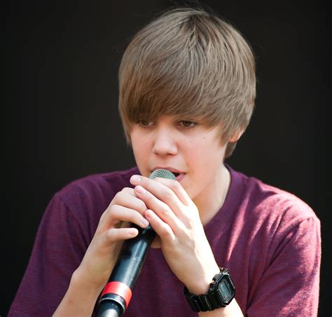 8 Facts about Justin Bieber | TFE Times