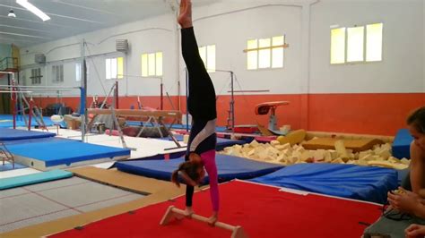 Jun 02, 2021 · di laura aldorisio diana hartan ha appena ripreso il suo lavoro dopo la tanto attesa riapertura delle palestre. Sulla parallela in VERTICALE CHALLENGE ginnastica ...