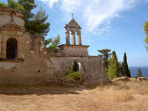 At the age of 20, he settled in central france and became the director of a nature reserve. kefalonia hol2005.1 065 | Kefalonia, Greece islands ...