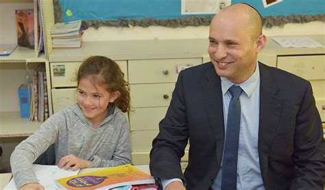 כיהן כשר הביטחון, שר החינוך, שר הכלכלה, שר ירושלים והתפוצות והשר לשירותי דת. השר נפתלי בנט: "אני סומך על אנשי החינוך ומבקש גם מכם לעשות ...