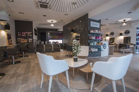 Coordonnées soyez le premier à donner votre avis sur «l'atelier de coiffure» : INOVEADECO : Salon de coiffure - l'Atelier de Julien ...