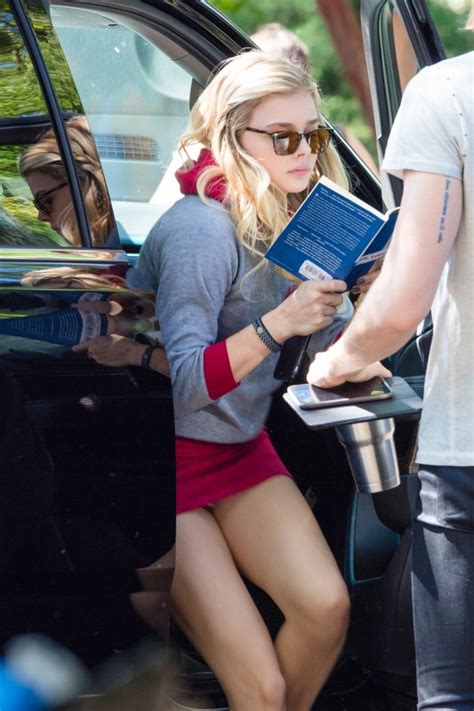 Chloe Grace Moretz Upskirt 6 Photos Thefappening