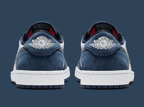 Preview Nike Sb X Air Jordan 1 Low Midnight Navy Le Site De La Sneaker