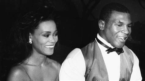 Help us build our profile of mike tyson and robin givens! Celebizz - The disturbing truth about Mike Tyson and Robin ...